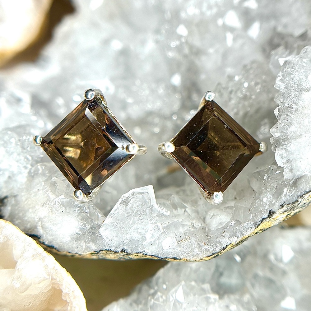 “COCOA CRAZY” Princess-Cut Honey Smoky Quartz Studs! 💎
